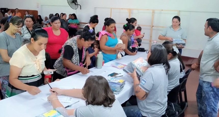 Entrega de 2600 kits escolares en Puerto Libertad: &ldquo;Feliz Vuelta A Clase&rdquo;