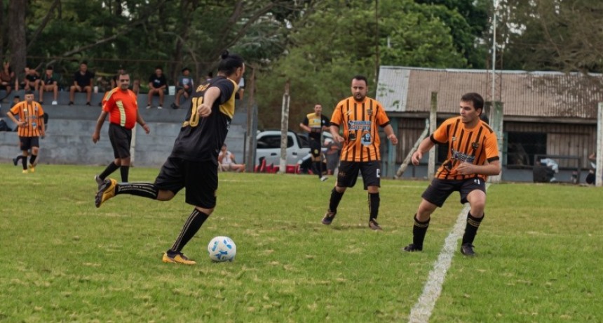 San Jorge gan&oacute; sin mostrar todo su potencial y sell&oacute; su pase a la final del Veteranos