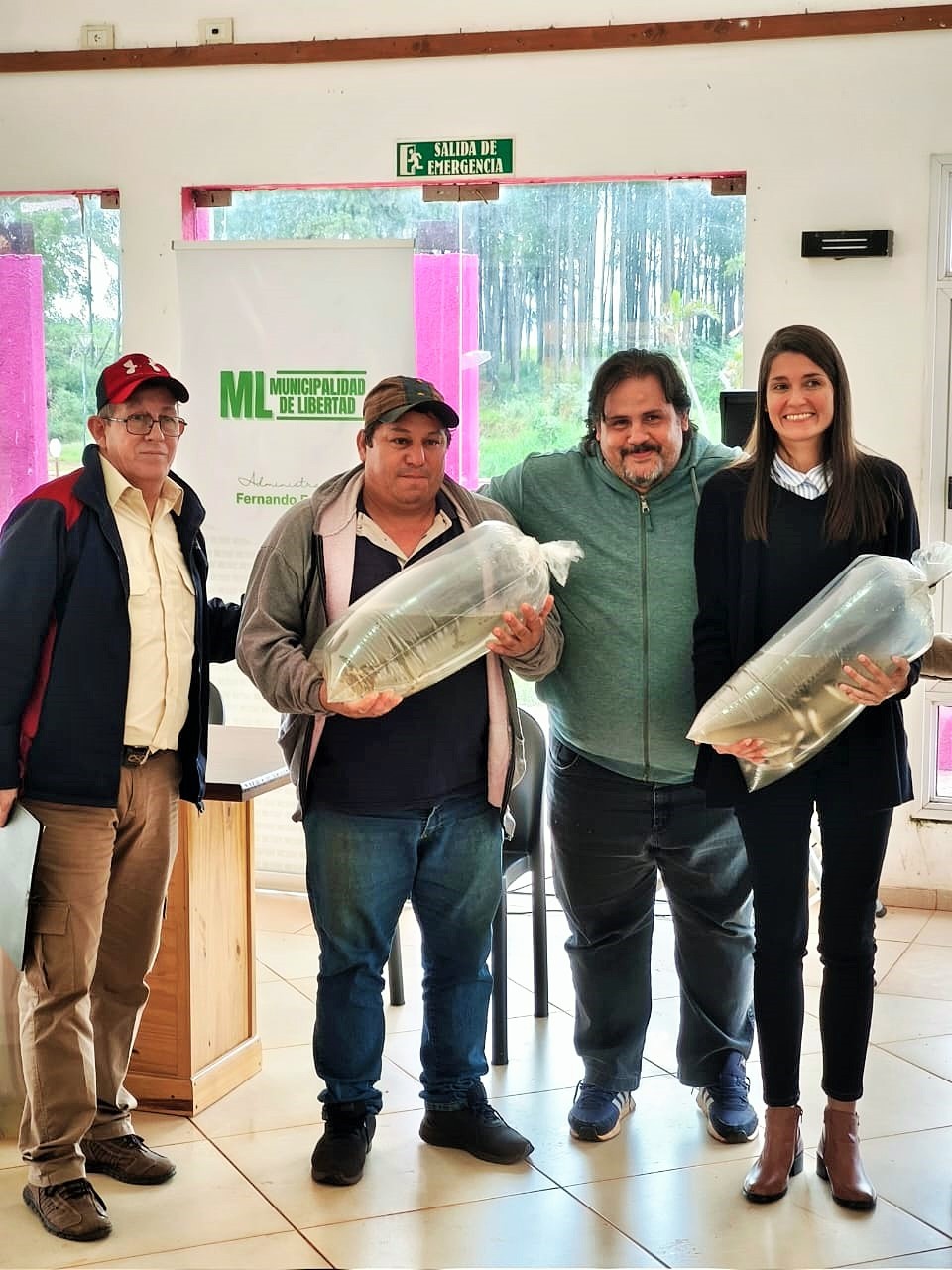 Puerto Libertad Impulsa la Piscicultura con la Entrega de Alevines y Construcción de Estanques