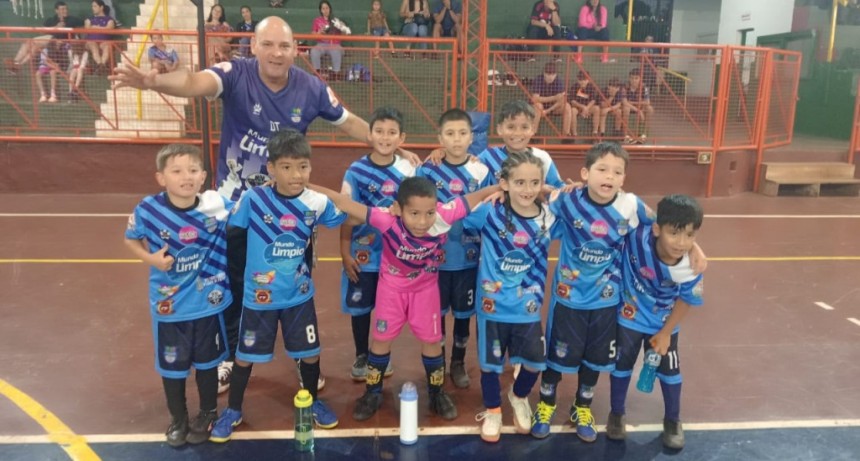 Futsal Infanto-Juvenil Sub-8: Cataratas ratifica su favoritismo y es el primer finalista