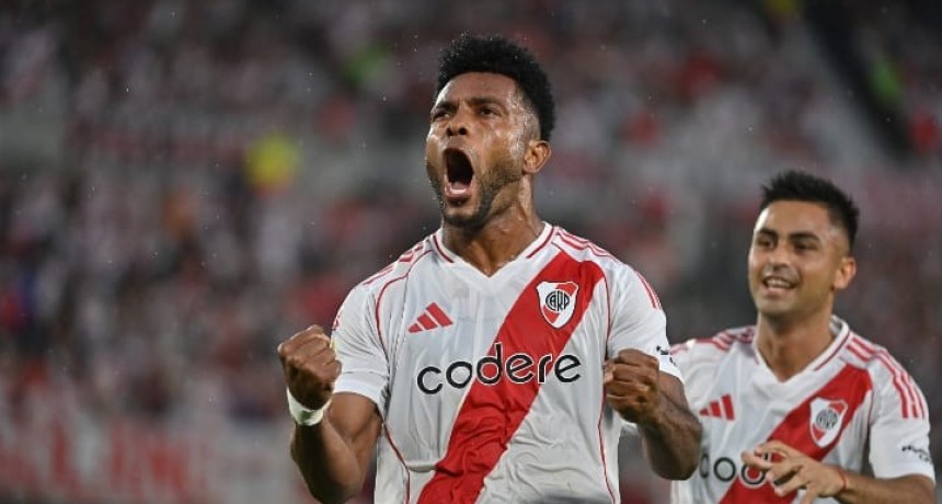 River ganó su tercer partido consecutivo y se puso a 6 puntos de los líderes