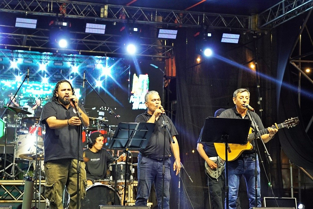 100 Años de Libertad: Alegría en el Cielo la Estrella Sigue Brillando