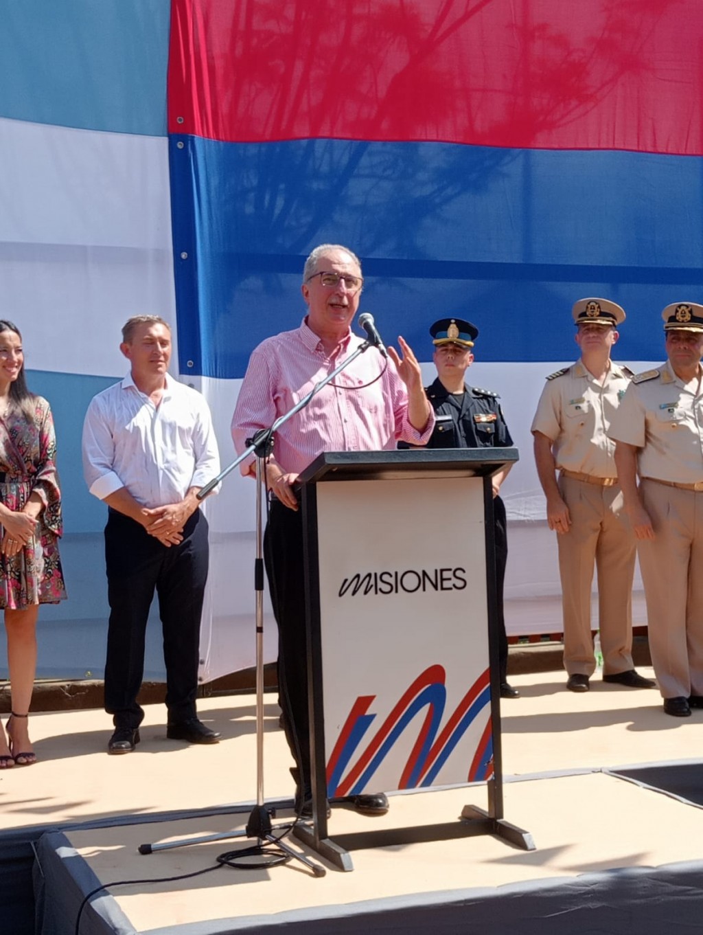 “Las cosas no están fáciles, pero la vamos a empujar”